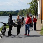 Plánské nábřeží v pondělí žilo vernisáží obrazů od žáků Teodora Buzu