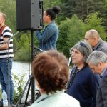Plánské nábřeží v pondělí žilo vernisáží obrazů od žáků Teodora Buzu