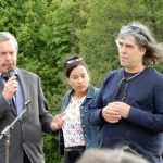 Plánské nábřeží v pondělí žilo vernisáží obrazů od žáků Teodora Buzu