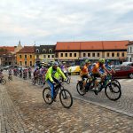 Benefiční cyklojízda Na kole dětem projela jindřichohradeckým regionem