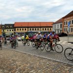 Benefiční cyklojízda Na kole dětem projela jindřichohradeckým regionem