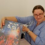 Malířská poezie Teodora Buzu v Dotecích času. Na vernisáži pokřtili monografii