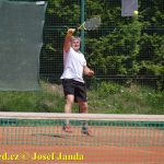 Jan Šimek porazil Libora Bednáře a završil na tenisovém Memoriálu Františka Štroufa hattrick