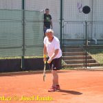 Jan Šimek porazil Libora Bednáře a završil na tenisovém Memoriálu Františka Štroufa hattrick