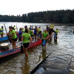 Ratmírovský rybník ovládly dračí lodě. Úspěch slavily domácí týmy