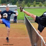 Složky integrovaného záchranného systému po náročné sezoně odpočívaly na sportovním poli