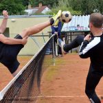 Složky integrovaného záchranného systému po náročné sezoně odpočívaly na sportovním poli