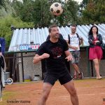 Složky integrovaného záchranného systému po náročné sezoně odpočívaly na sportovním poli