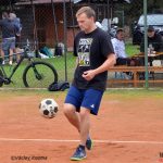 Složky integrovaného záchranného systému po náročné sezoně odpočívaly na sportovním poli