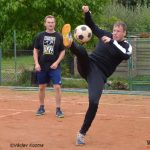 Složky integrovaného záchranného systému po náročné sezoně odpočívaly na sportovním poli