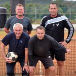 Složky integrovaného záchranného systému po náročné sezoně odpočívaly na sportovním poli