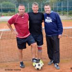 Složky integrovaného záchranného systému po náročné sezoně odpočívaly na sportovním poli