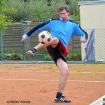 Složky integrovaného záchranného systému po náročné sezoně odpočívaly na sportovním poli