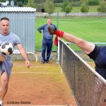Složky integrovaného záchranného systému po náročné sezoně odpočívaly na sportovním poli