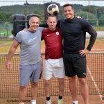 Složky integrovaného záchranného systému po náročné sezoně odpočívaly na sportovním poli