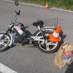 Policista se stal ve svém volnu svědkem nehody. Zachránil život motocyklistovi