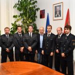 Hejtman Kuba pogratuloval Janu Malíkovi k vítězství v soutěži Hasič roku a ocenil družstvo JSDHO Velešín