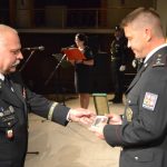 Desítky policistů byly oceněny, medaili převzali i dva muži za záchranu života