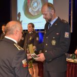 Desítky policistů byly oceněny, medaili převzali i dva muži za záchranu života