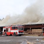 Požár truhlárny byl zcela zlikvidován až druhý den dopoledne. Škoda je v milionech