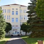 Hejtman potvrzuje: Dětská psychiatrická nemocnice v Opařanech má pokračovat. Škola také