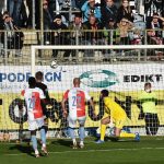 Dynamo se na konci muselo bránit v deseti, přesto urvalo cenný bod s mistrovskou Slavií
