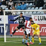 Dynamo se na konci muselo bránit v deseti, přesto urvalo cenný bod s mistrovskou Slavií