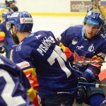 VIDEO: Motor ve třetí třetině otočil zápas se Zlínem. V závěru čaroval brankář Hrachovina