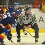 VIDEO: Motor ve třetí třetině otočil zápas se Zlínem. V závěru čaroval brankář Hrachovina