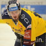 VIDEO: Motor ve třetí třetině otočil zápas se Zlínem. V závěru čaroval brankář Hrachovina