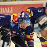 VIDEO: Motor ve třetí třetině otočil zápas se Zlínem. V závěru čaroval brankář Hrachovina