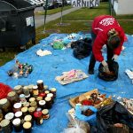 Rozbor odpadu z popelnice na sídlišti v Budějovicích má ukázat, že stavba spalovny je zbytečná