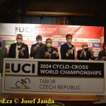 Tábor hostí v neděli Světový pohár! Trenér Klouček věří Borošovi a nejmladším kategoriím