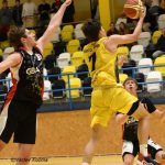 Z juniorského basketbalu v jihočeském derby bolely oči