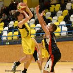 Z juniorského basketbalu v jihočeském derby bolely oči
