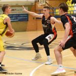 Z juniorského basketbalu v jihočeském derby bolely oči
