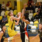 Z juniorského basketbalu v jihočeském derby bolely oči