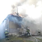 V Nemějicích na Písecku se požár dílny přenesl i na obytný dům