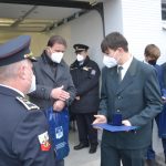 Ocenění za záchranu matky a dítěte dostalo sedm studentů a dva policisté