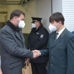 Ocenění za záchranu matky a dítěte dostalo sedm studentů a dva policisté