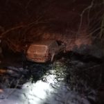 Sněhová nadílka potrápila řidiče. Hasiči dopoledne vyjížděli k 13 nehodám, zdravotníci k devíti
