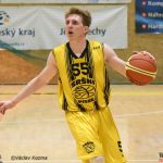 Ve šlágru kola mladí Sršni favoritu zdatně sekundovali a zvedali diváky ze sedadel