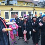 Otužilci na Nový rok plavali v Otavě, podmínky ale příliš zimní nebyly