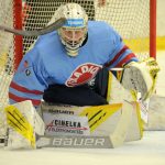 Stoprocentně se obětuji pro tým, říká Jan Strmeň. Proti Boleslavi nahradil Hrachovinu výtečně