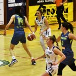 VIDEO: Basketbalistky Strakonic podlehly mistrovi 45:126