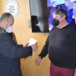 Novými Gentlemany silnic se stali dva muži, kteří loni zachránili seniora z potápějícího se auta