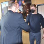 Novými Gentlemany silnic se stali dva muži, kteří loni zachránili seniora z potápějícího se auta