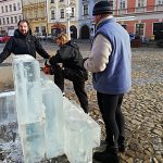Jindřichohradecké náměstí Míru ozdobí anděl z ledu