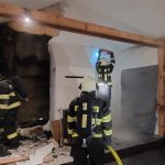 V Táboře na Budějovické hořelo od krbu v podkrovním bytě