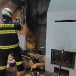 V Táboře na Budějovické hořelo od krbu v podkrovním bytě